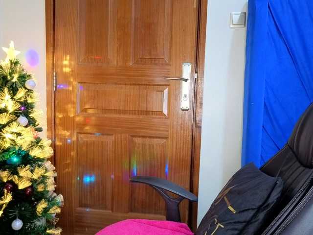 SexyGusher's BongaCams show and profile