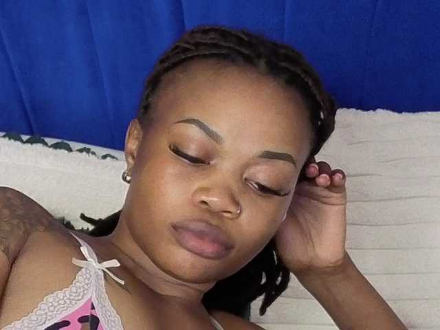 SexyGusher's BongaCams show and profile