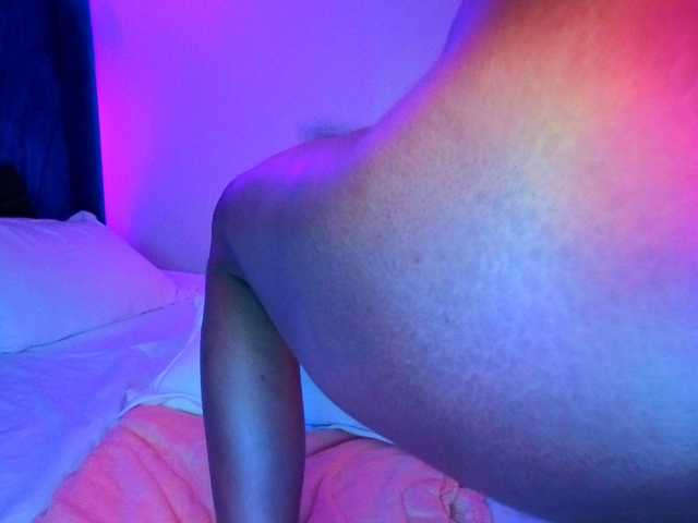 SexyGusher's BongaCams show and profile