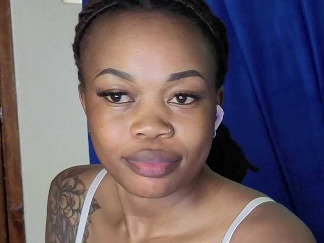 SexyGusher's BongaCams show and profile