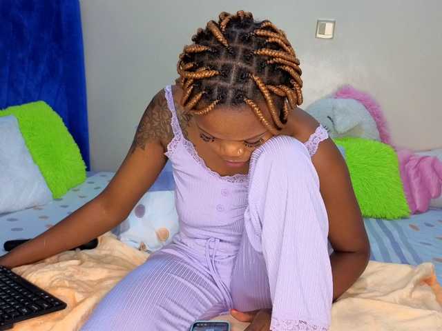 SexyGusher's BongaCams show and profile