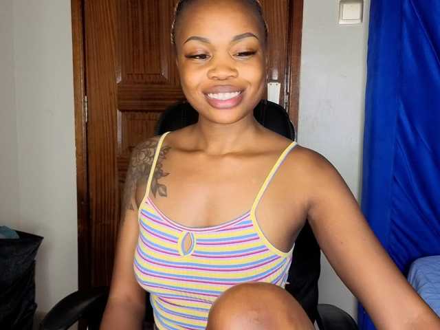 SexyGusher's BongaCams show and profile