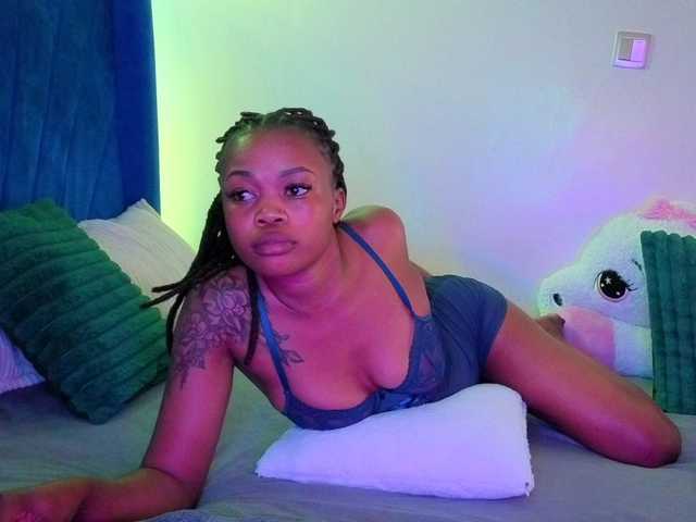 SexyGusher's BongaCams show and profile
