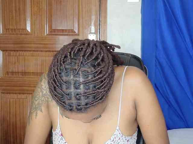 SexyGusher Live Webcam on BongaCams