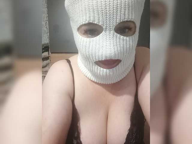 Blackcat184's BongaCams show and profile