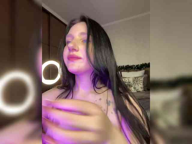 MsLoverGirl-1 webcam