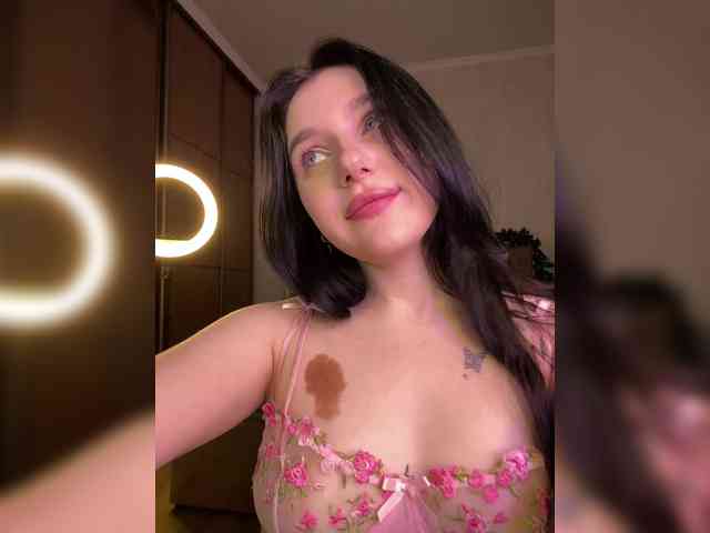 MsLoverGirl-1 webcam
