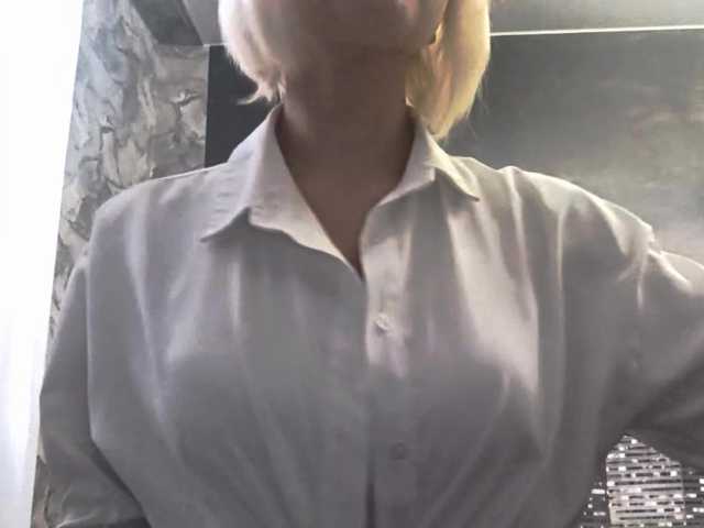 LexieMallia's BongaCams show and profile