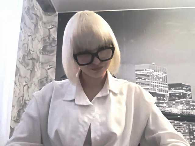 LexieMallia's BongaCams show and profile