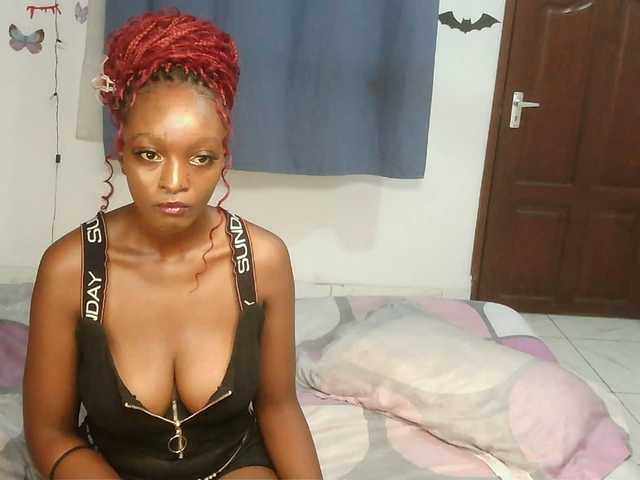 Prettyziya's BongaCams show and profile