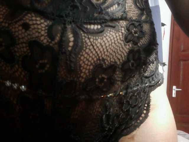 Prettyziya's BongaCams show and profile