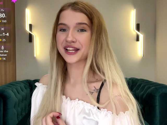 MicaFiechter's BongaCams show and profile