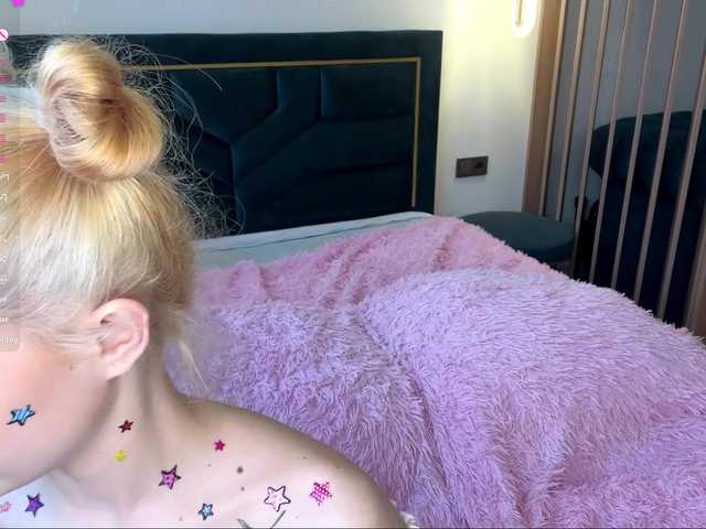 MicaFiechter's BongaCams show and profile