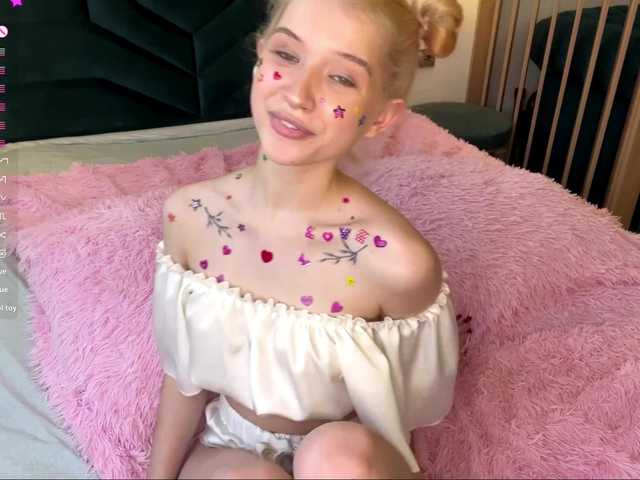 MicaFiechter live cam profile