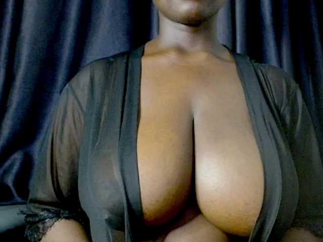 Sexyhot-chocco091's BongaCams show and profile