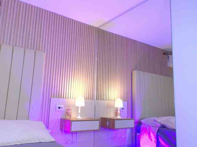 kayla-jhoness kayla-jhoness