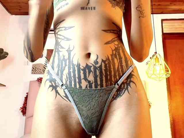 emily-burton18 webcam