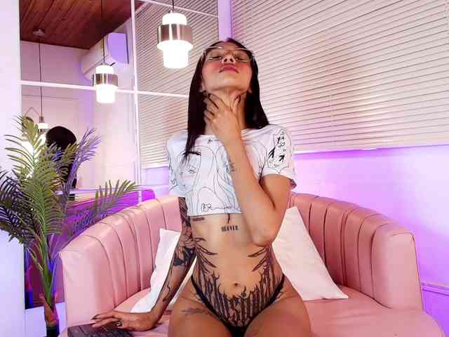 emily-burton18 webcam