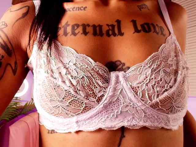 emily-burton18 webcam