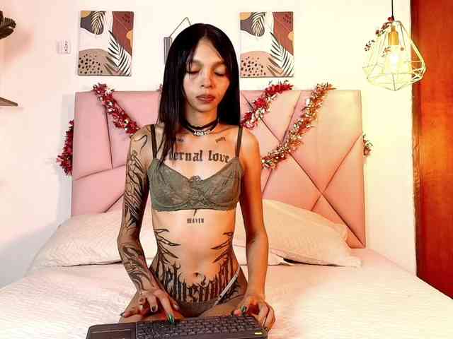 emily-burton18 webcam