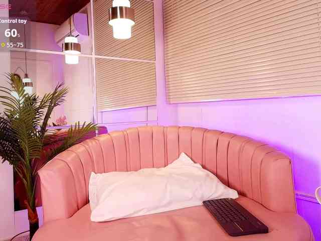 emily-burton18 webcam