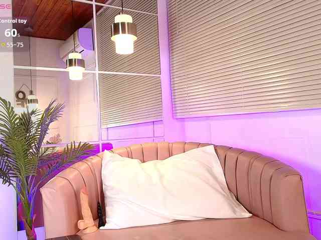 emily-burton18 webcam