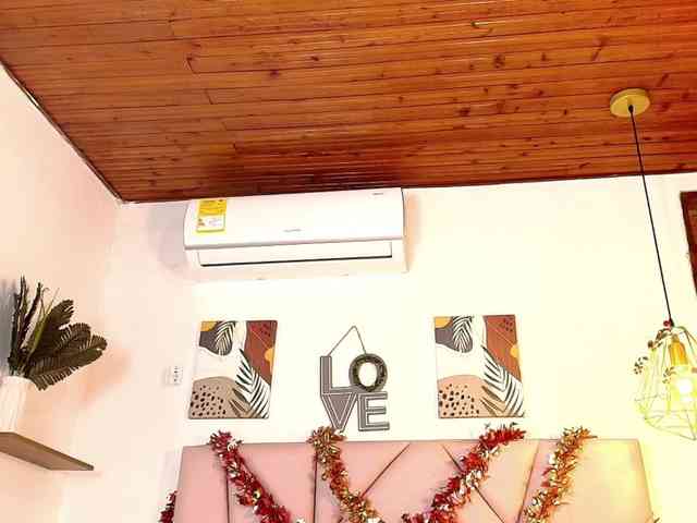 emily-burton18 webcam