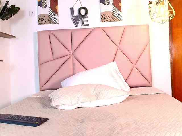 emily-burton18 webcam