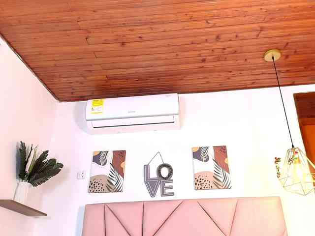 emily-burton18 webcam