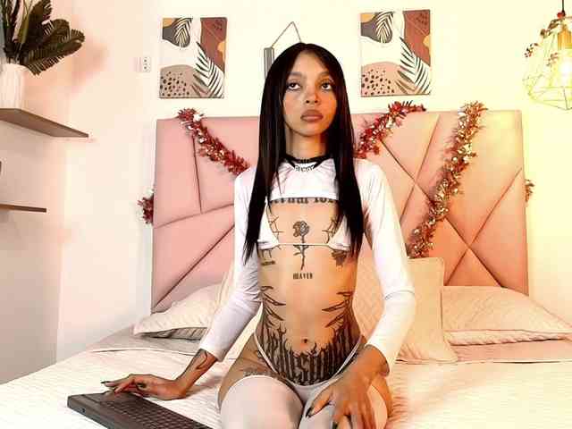 emily-burton18 webcam