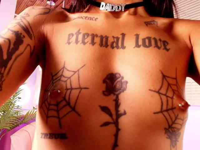 emily-burton18 webcam