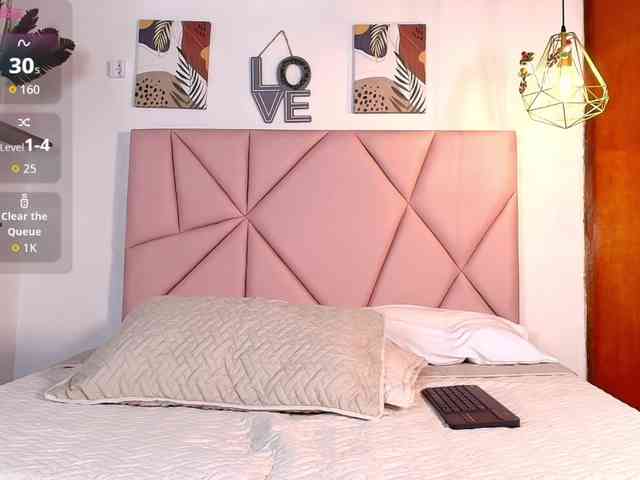 emily-burton18 webcam