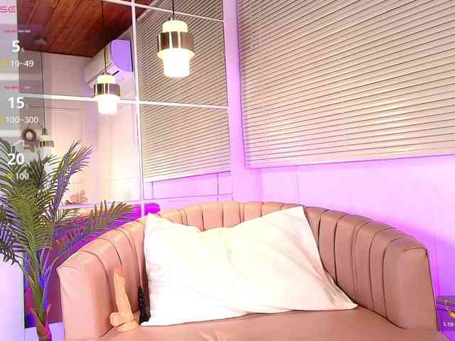 emily-burton18 webcam