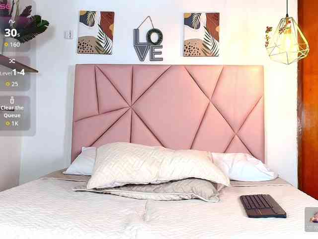 emily-burton18 webcam