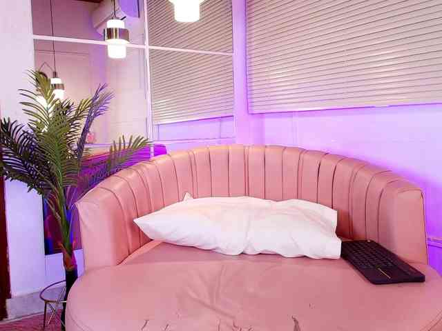 emily-burton18 webcam