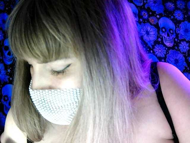 Zadirafoxy's BongaCams show and profile