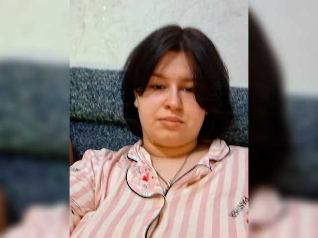 2Lesbians's BongaCams show and profile