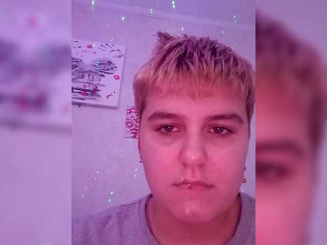 2Lesbians – webcam model profile photo