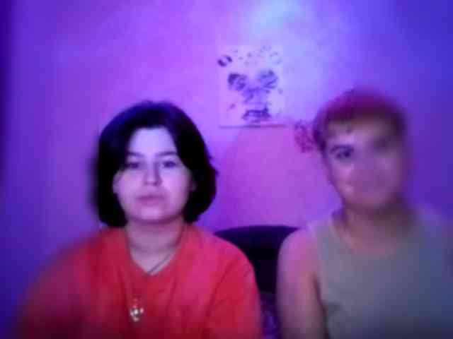 2Lesbians webcam