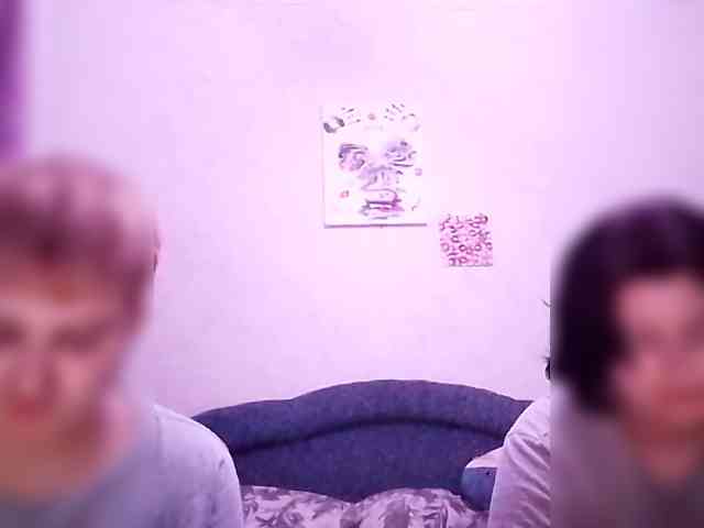 2Lesbians Live Webcam on BongaCams