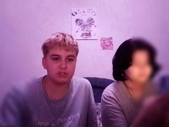 2Lesbians webcam