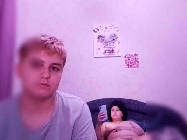 2Lesbians Live Webcam on {site_name}