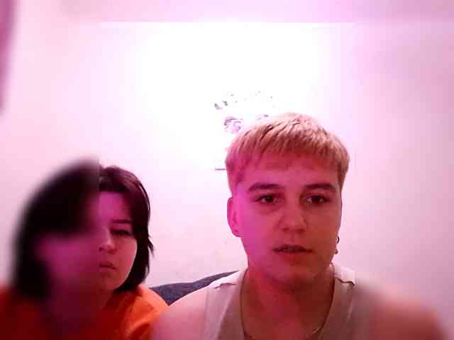 2Lesbians webcam