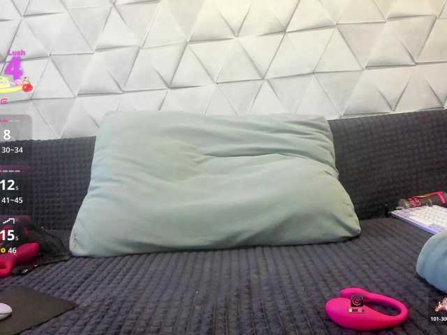 -henTaigiRl-'s BongaCams show and profile