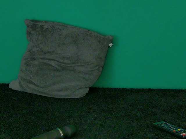 RoxanneJoy's BongaCams show and profile