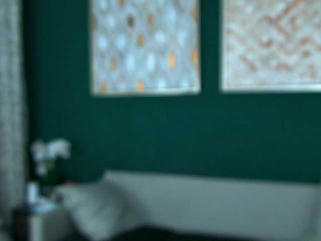 RoxanneJoy's BongaCams show and profile