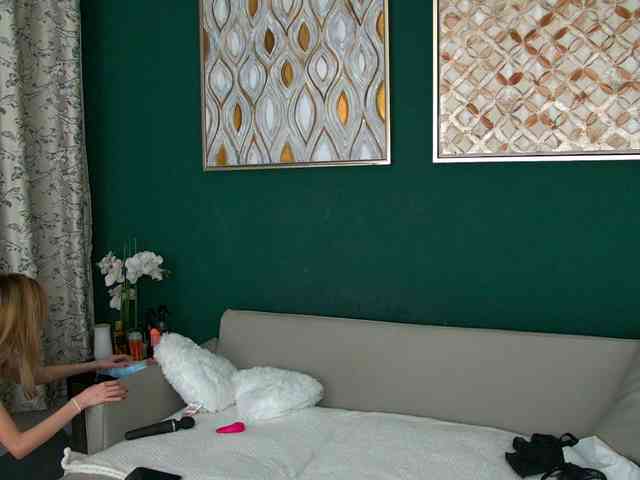 RoxanneJoy RoxanneJoy