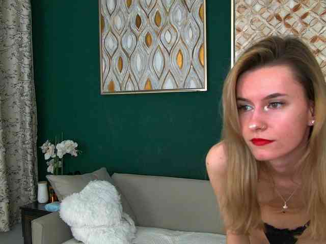 RoxanneJoy RoxanneJoy