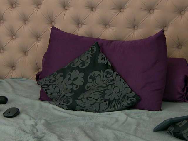 amelyjoyfull's BongaCams show and profile