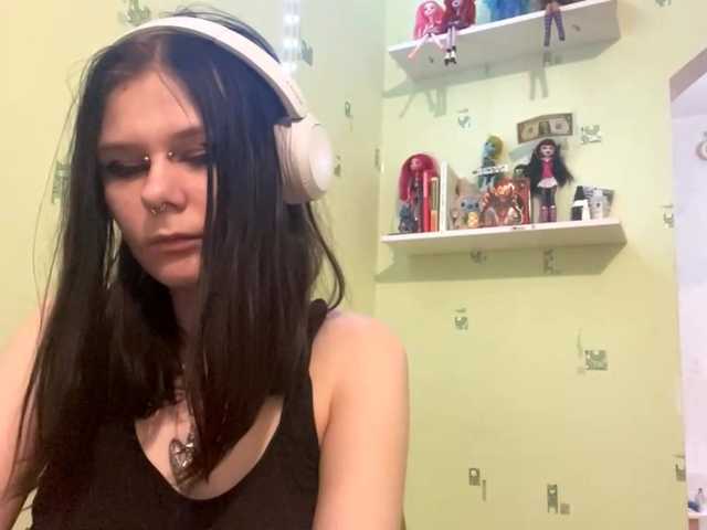  SIMONA-CHARON chat room